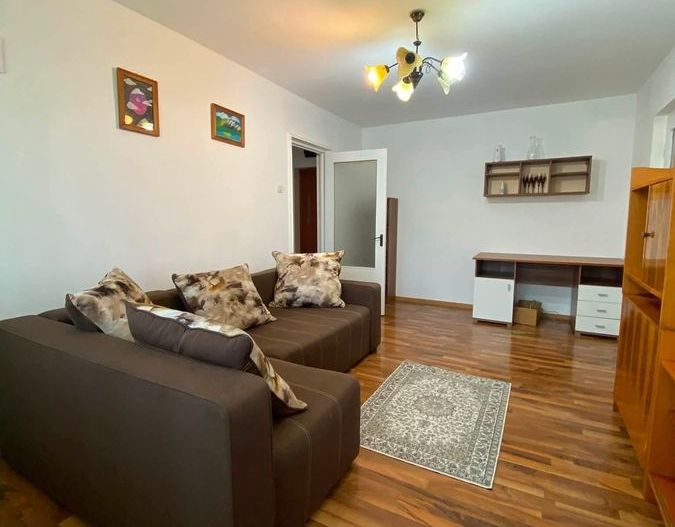 Apartament 2 camere in zona Drumul Taberei la 3 minute de metrou - Poză 1
