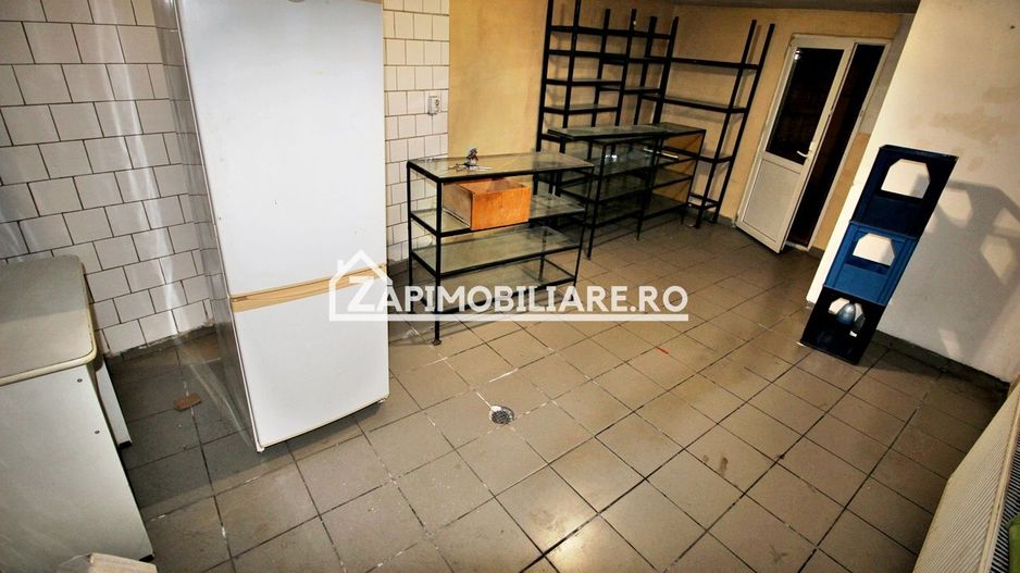 Casa+spatiu comercial,5 camere,2 bai.847mp teren,0%comision - Poză 3