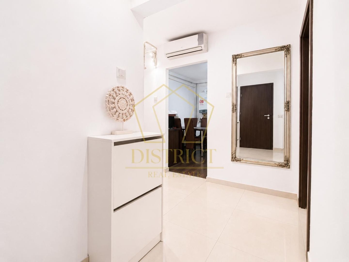 Apartament cu 3 camere | Spitalul Judetean - Poză 12