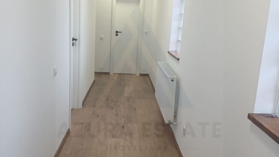 Apartament 2 camere partial mobilat cu balcon si parcare zona Turnisor - Poză 2