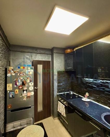 [#] Podu Roș - 2 camere - 50m2 - etaj 3/4 - Poză 5