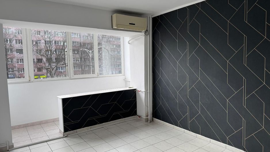 De închiriat: apartament 3 camere - nemobilat - ideal birou - Gorjului - Poză 1