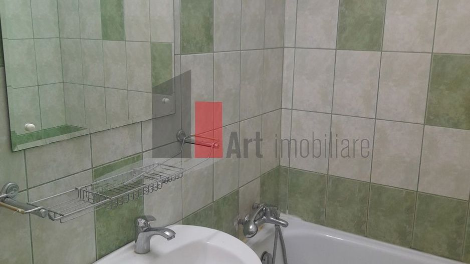 2 Camere Decebal - Poză 1