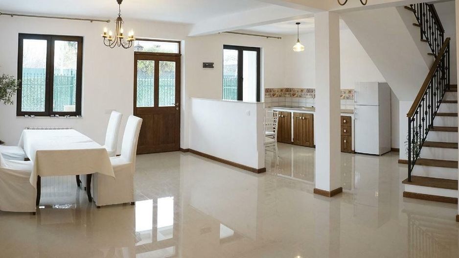 Vila de inchiriat | 4 camere | Straulesti | singur curte - Poză 2