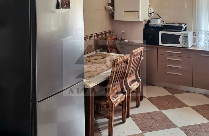 Apartament cu trei camere, zona Racadau 74 mp - parcul Trandafirilor - Poză 6