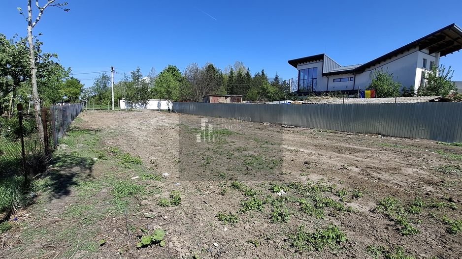 Teren intravilan constr. 750mp -front 16m- Samurcasi Stadion /Crevedia - Poză 5