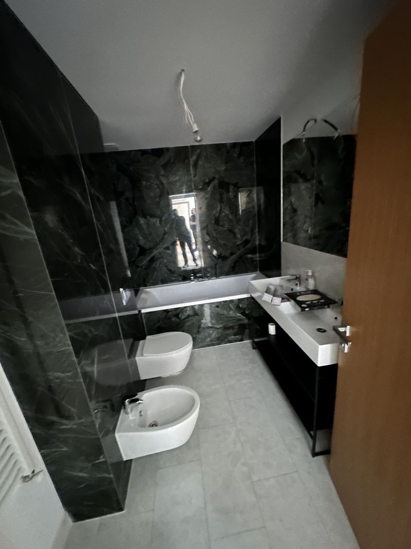 Apartament bloc nou 3 camere - parcare subterana - Poză 13