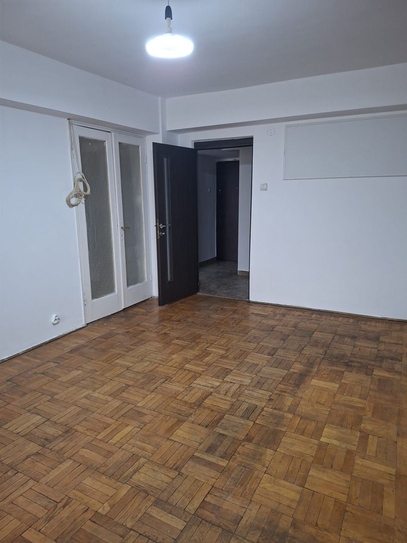3 camere | parc Cismigiu | Liceul Lazar | Regina Elisabeta - Poză 4