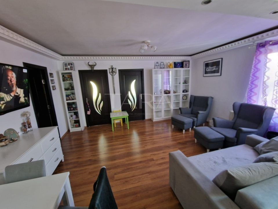 Apartament 3 camere zona Terra Florești parcare inclusă in pret. - Poză 1
