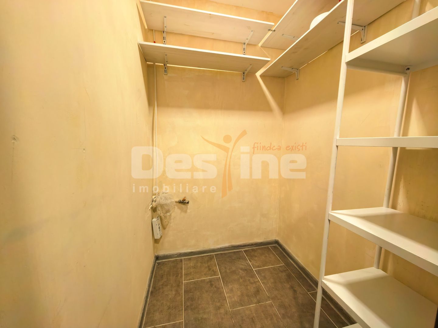 Apartament 3 camere 2 bai 85mp + 27mp terasă Nicolina 1 - Poză 14