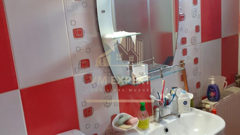 APARTAMENT 2 CAMERE, ETAJ 4, CAMPULUNG, ZONA FLAMANDA - Poză 1