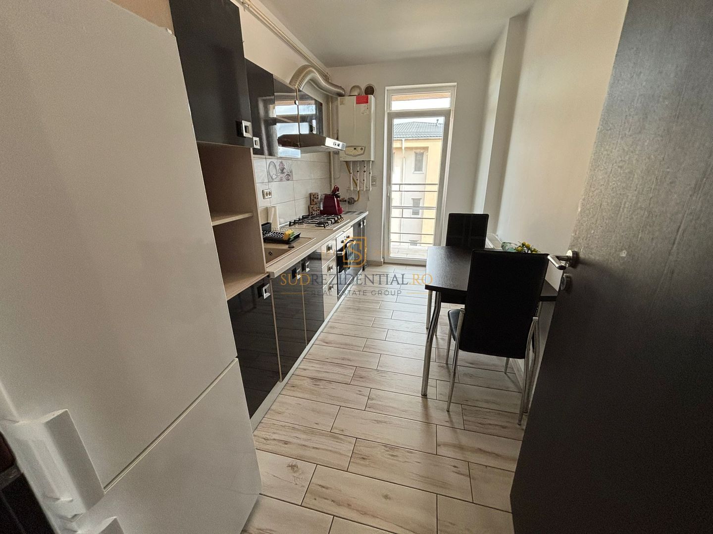 Apartament 2 camere decomandat, loc de parcare, Bd. Metalurgiei - Poză 6