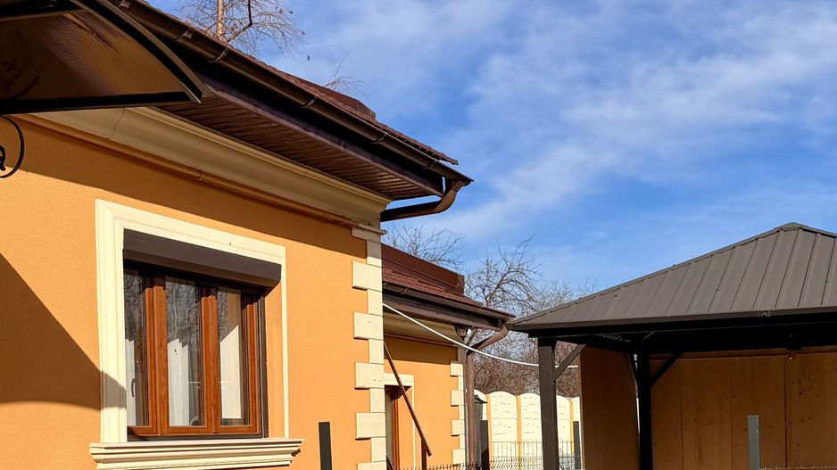 CASA CU TEREN GENEROS - Poză 14