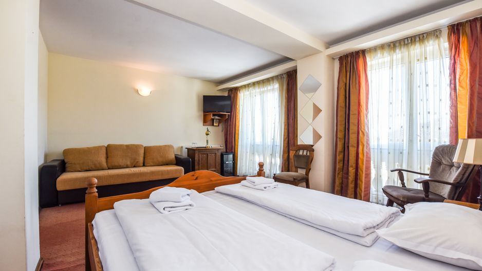 Hotel glamour si restaurant, in inima statiunii Predeal - Poză 36