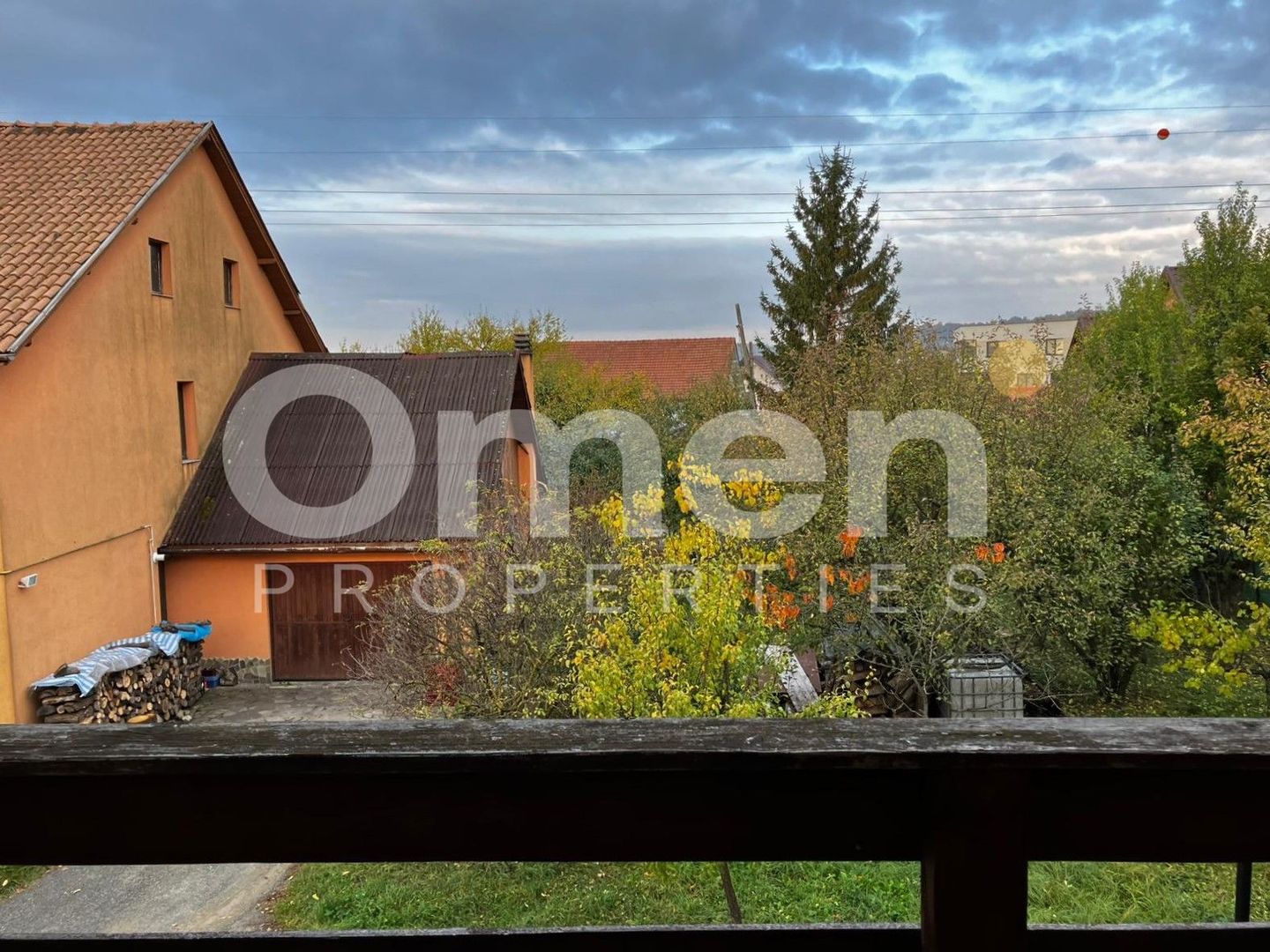 Vilă de închiriat – 260 mp utili, teren 1300 mp, 5 dormitoare, 3 băi, 3 balcoane - Poză 15