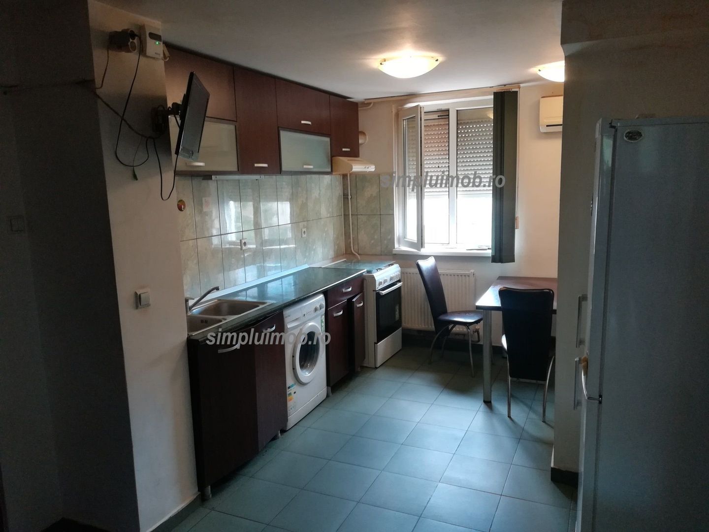 Metrou 1 Decembrie Renovat - Poză 3