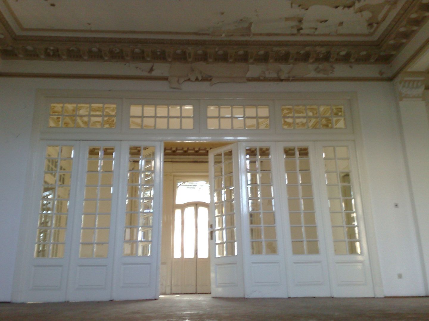 Vila 1000 mp teren 750 Romana Victoriei 16 camere - Poză 8