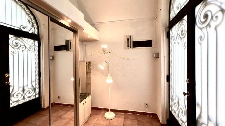 Apartament in Vila | Dorbanti - Capitale | De Vanzare | 1946 - Poză 40