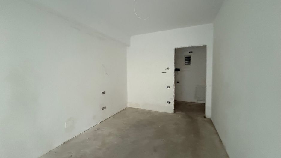 Apartament 4 Camere de Vanzare - Poză 10