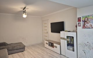 Apartament spațios in  Mazepa 1 - 3 camere, 2 băi, etaj 2 - Poză 3