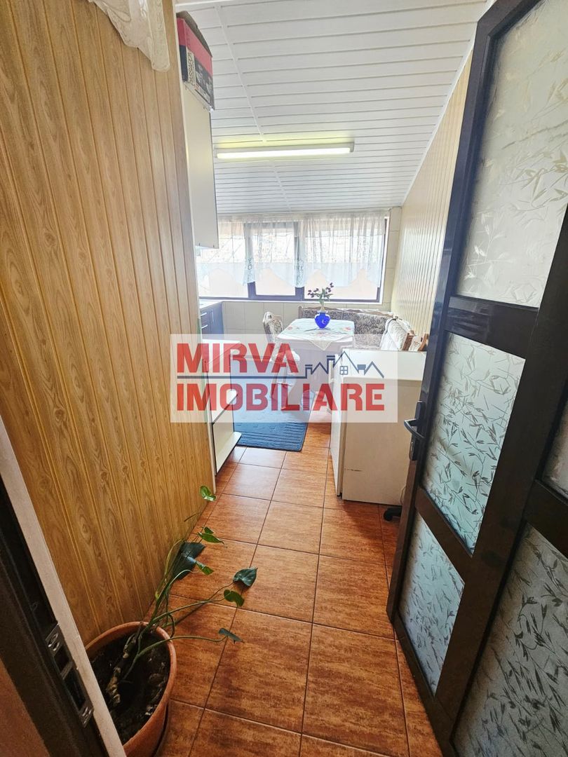 🏡 Casă spațioasă cu 9 camere în Strejnicu – pentru locuință, birouri - Poză 65