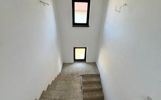 Casa individuala cu 4 camere, 2 bai, terasa, 800mp teren, Sp+P+1E - Poză 13