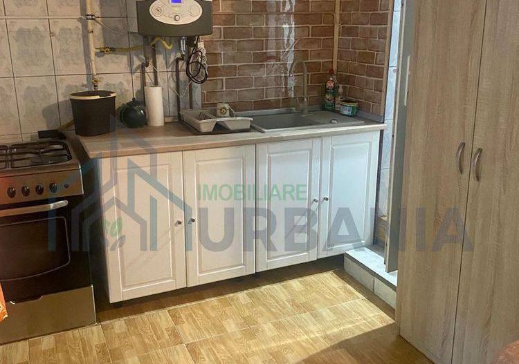 Garsoniera cu balcon de inchiriat in Alexandru cel Bun - Poză 2