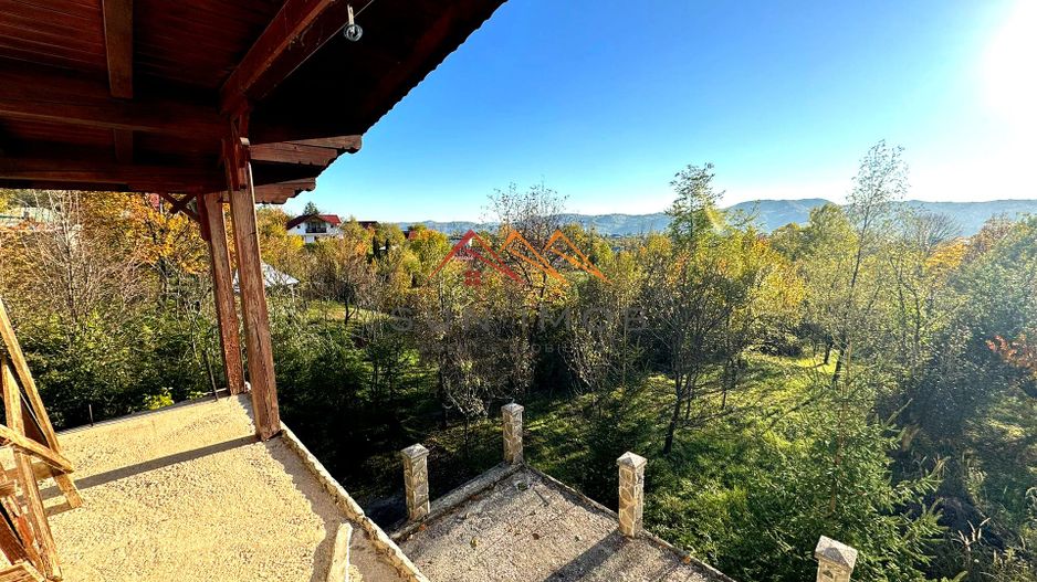 Vila S+P+E, priveliste deosebita, 6 camere, garaj, terasa, Cornu, PH - Poză 11