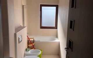 Apartament cu 2 camere, terasa de 27 mp si parcare in Andrei Muresanu! - Poză 6