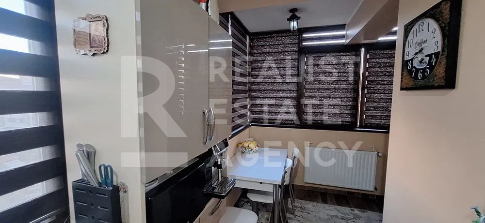 Vânzare, apartament cu 3 camere în zona Militari Residence - Poză 1