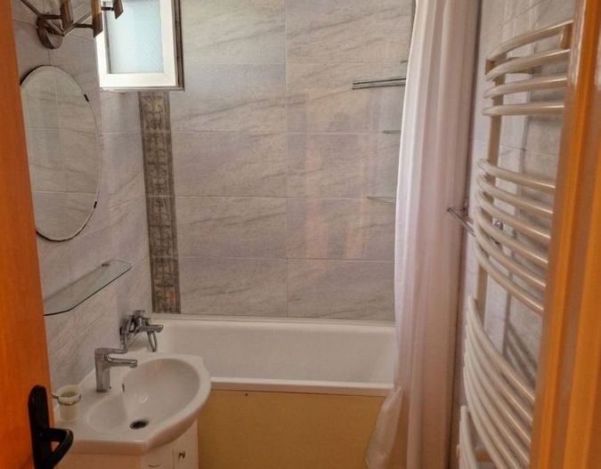 Vanzare 4 camere Titan, 2 bai, 2 minute metrou Grogorescu - Poză 5