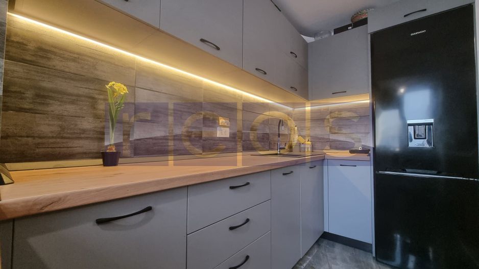 VANZARE 3 CAMERE | SEMIDECOMANDAT | ZONA TINERETULUI-CALEA VACARESTI - Poză 12