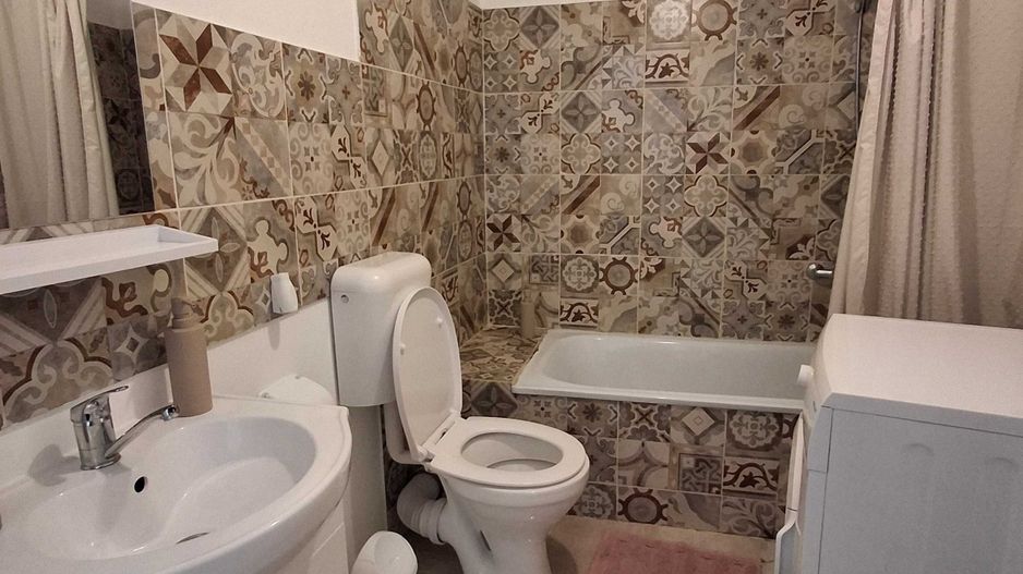 Apartament 2 camere in vila noua in zona Piata Unirii - Poză 5