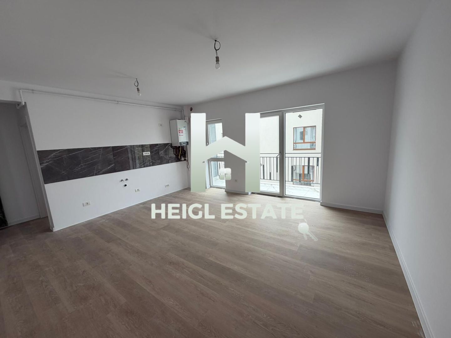 Apartament cu 3 camere si 2 balcoane in zona Braytim - Poză 3