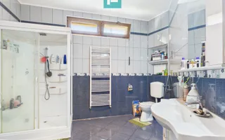 Casă ultracentrală cu 6 camere pentru investiții - Poză 20
