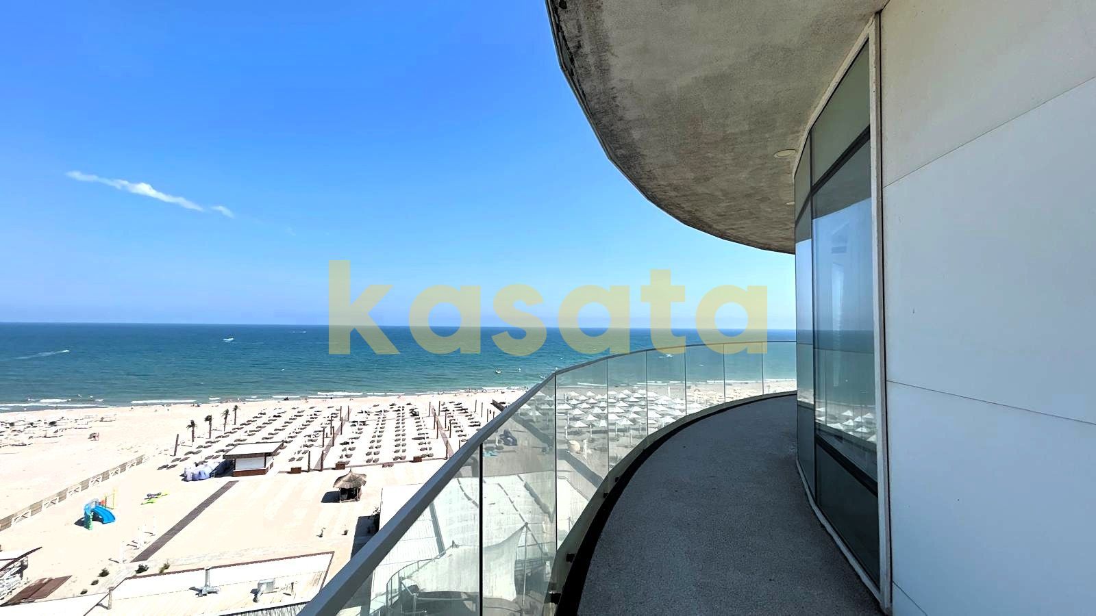 3 camere I White Tower I vedere panoramica I terasa 27 mp I et 7 - Poză 26