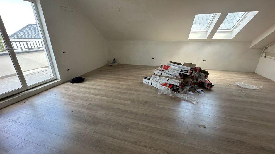 Apartment bloc nou cu lift si loc de parcare inclus - Poză 13
