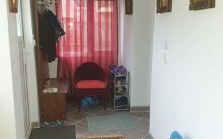 Casa individuala cu 3 camere si 1200 mp teren - zona Mehala - Poză 3