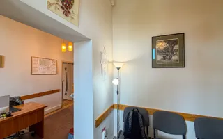 2 camere, zona centrala, finisat modern-locuinta sau birou - Poză 11