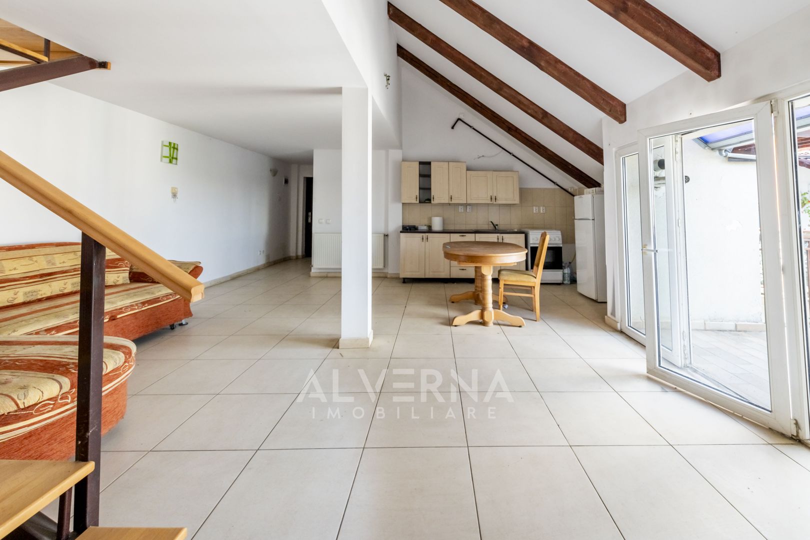 Apartament 3 camere | 77mp + 2 balcoane | scara interioara | Manastur - Poză 2