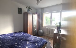 Apartament 2 camere decomandate, etaj intermediar, zona BIG - Poză 2
