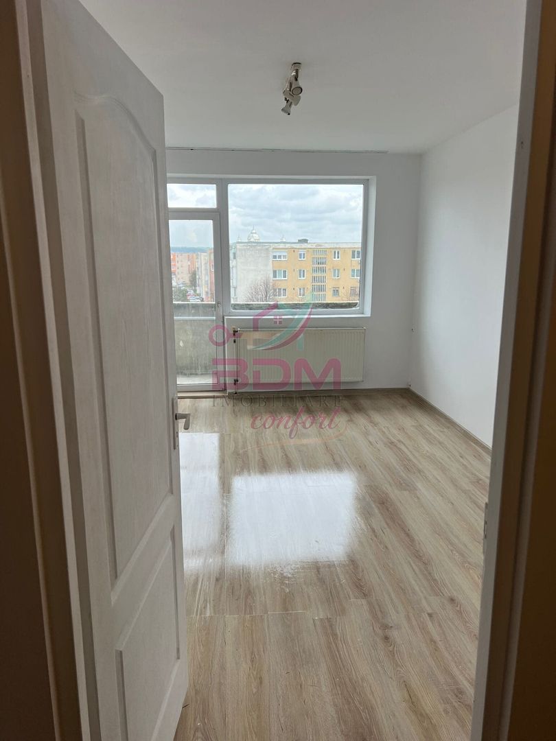 COMISION 0 | Apartament 2 camere | decomandat | zona Micro 2 - Poză 1