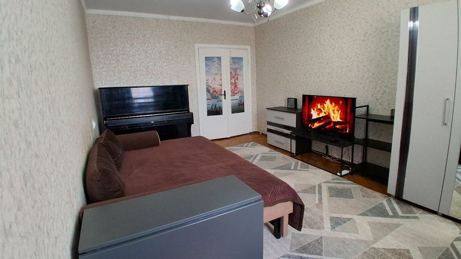Apartament în chirie 1 cameră + living, Centru - Poză 1