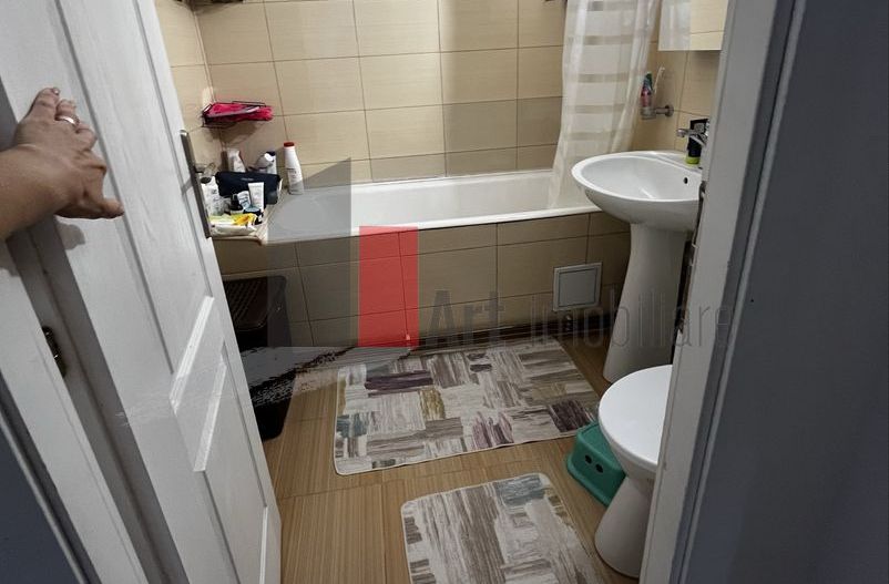 Vindem apartament 3 camere la P-ta Gorjului-centrala proprie - Poză 5