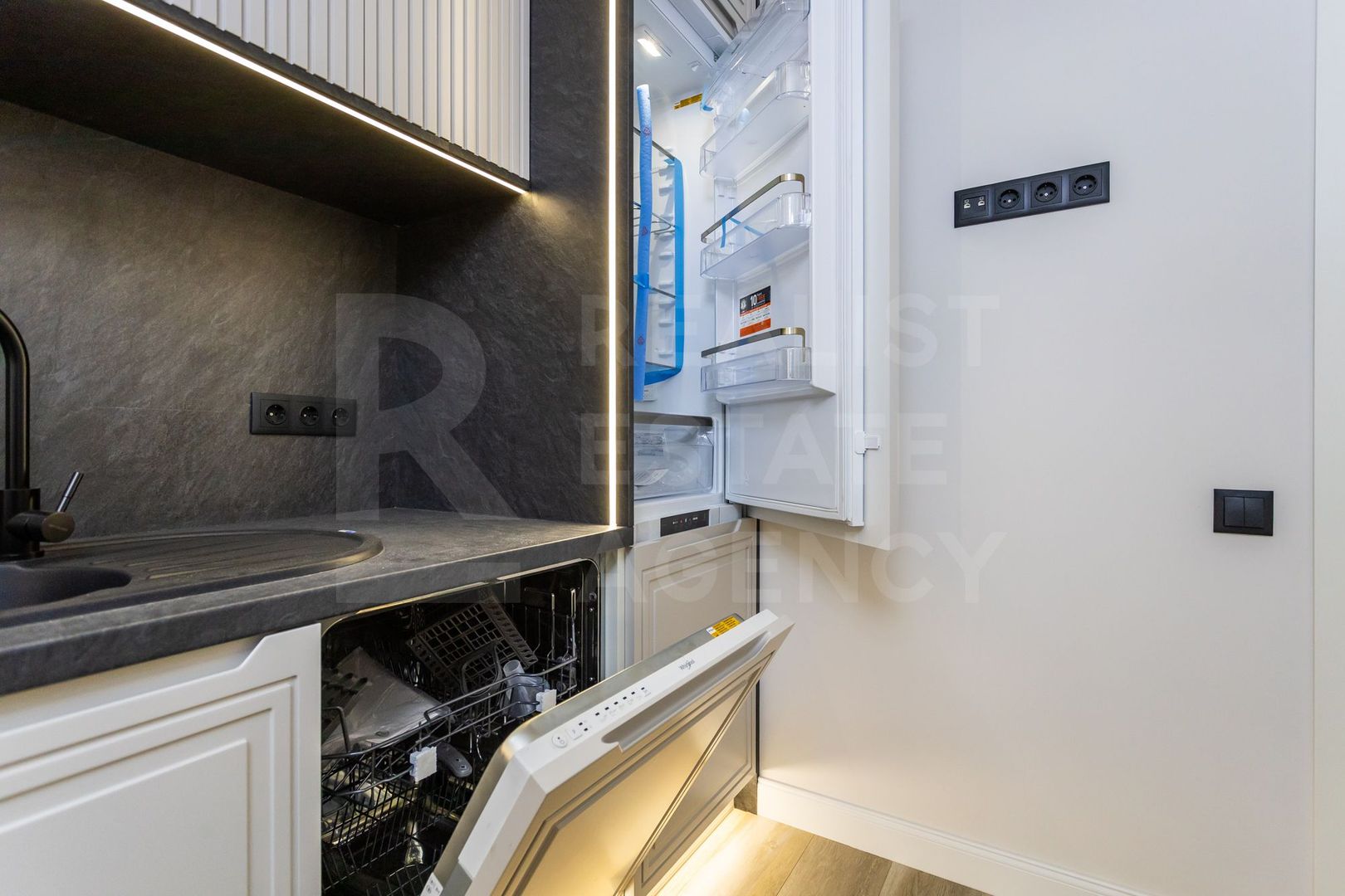 Vânzare, apartament, 3 camere, strada Ion Buzdugan, Buiucani - Poză 4