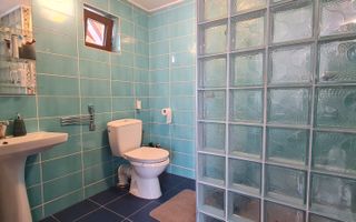 Casa individuala 3 camere mobilata utilata Tarlungeni - Poză 7
