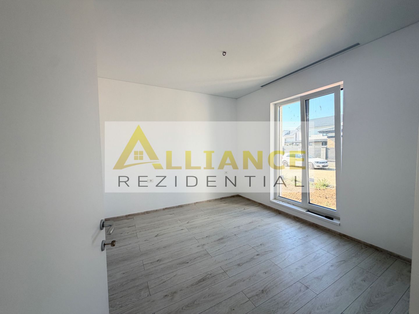 CASA PE PARTER IN BERCENI – TEREN 500 MP – ANSAMBLU ASFALTAT - Poză 10
