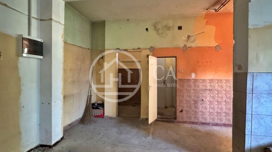 Spațiu comercial de vânzare in zona Calea Aradului, Oradea - Poză 1