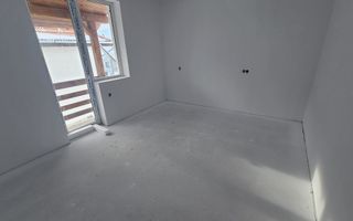 Duplex cu 4 camere, si 250 mp de curte - Poză 4
