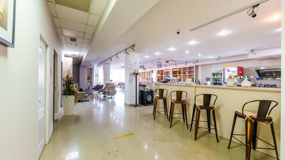 Cladire de birouri de inchiriat – 1032 mp - Poză 19